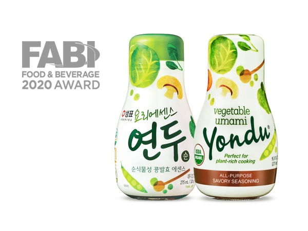 ‘2020 Food and Beverage(FABI) Awards’에서 ‘올해의 혁신 제품상’을 수상한 샘표 요리에센스 연두 (샘표 제공)