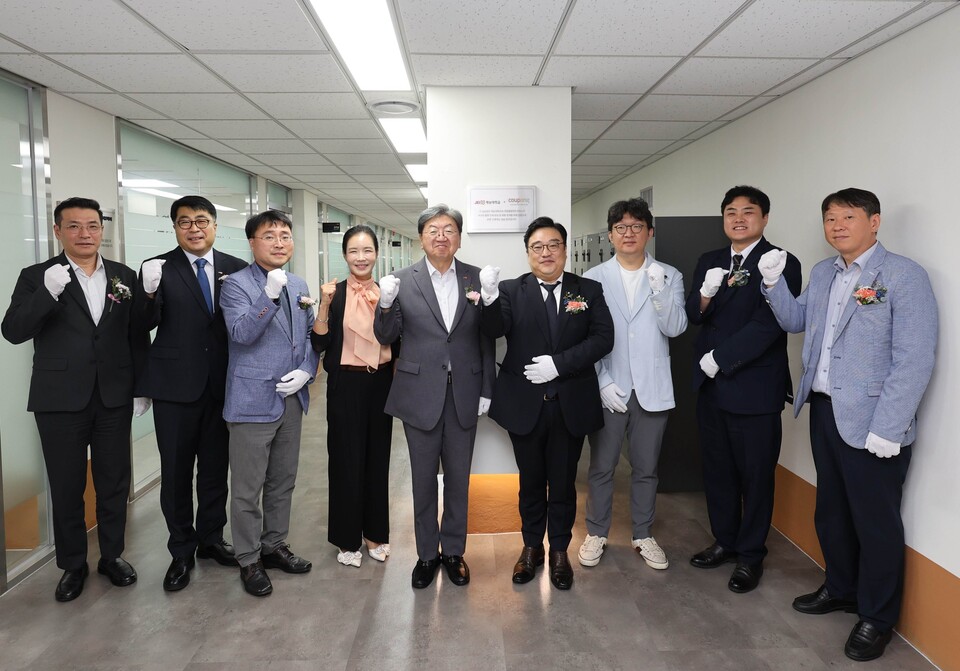 기업의 '다음'을 키운다... 인재·기술·상생 투자 확산 - 뉴스 썸네일 이미지